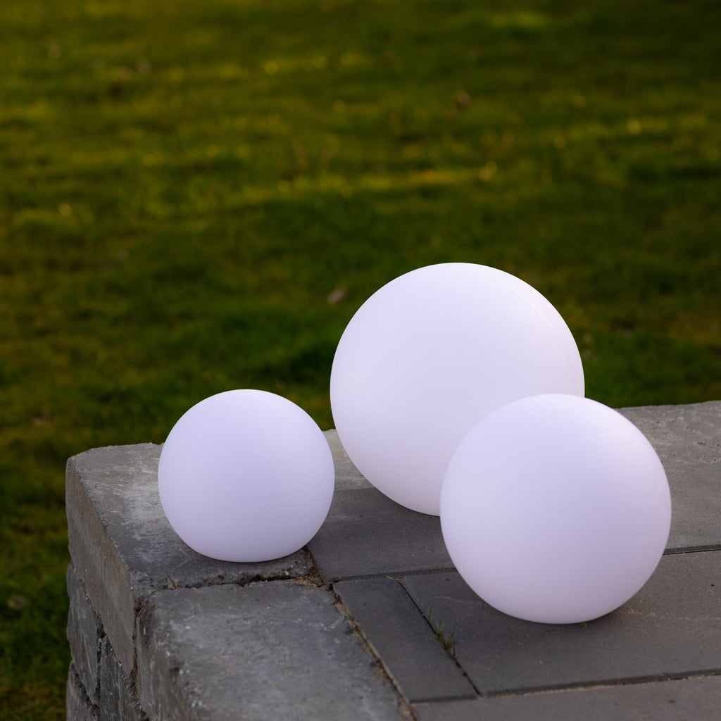 ☀️ The Magic of Solar Lamps – Stylish, Sustainable Lighting